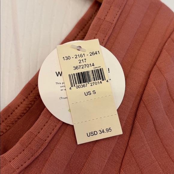 Offline by Aerie OG Groove Crop Top in Tea Rose, size Small, NWT - Picture 3 of 9